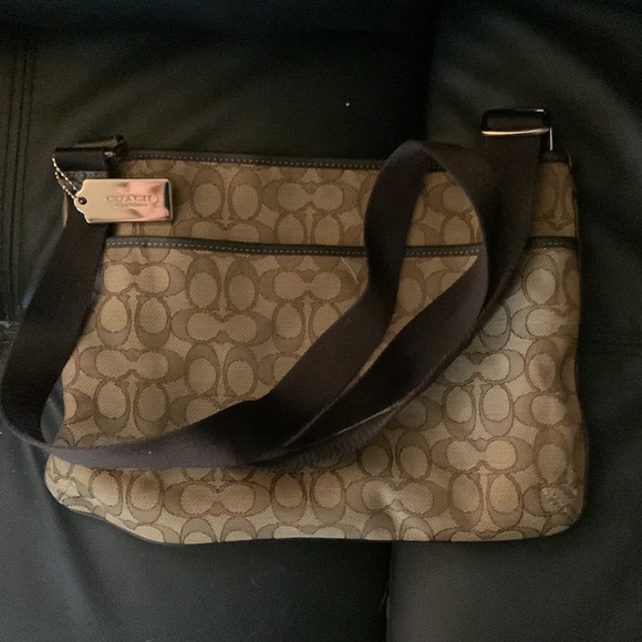 Coach Crossbody - Picture 2 of 3